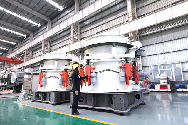 Multi-cylinder hydraulic cone crusher