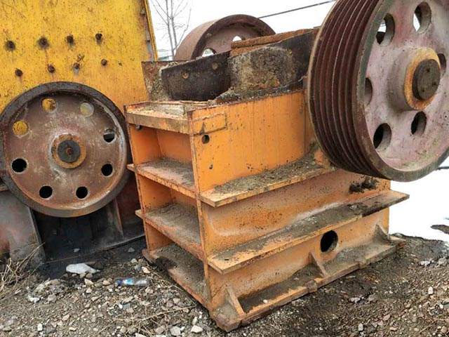 The used jaw crusher