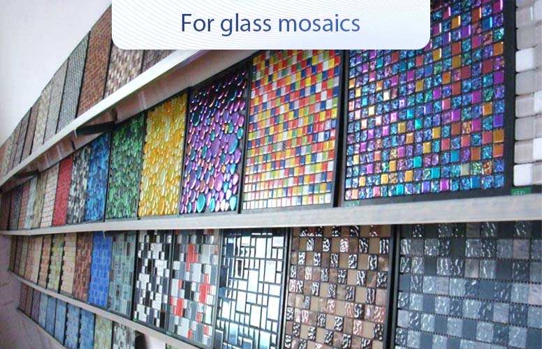 Mosaic glass made of waste glass